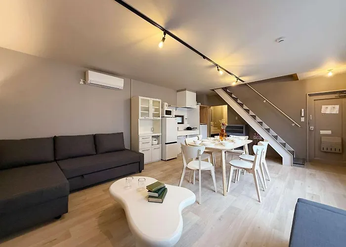 Reno Bld - Modern 2-Story Apt Near Peace Park Sleeps 10