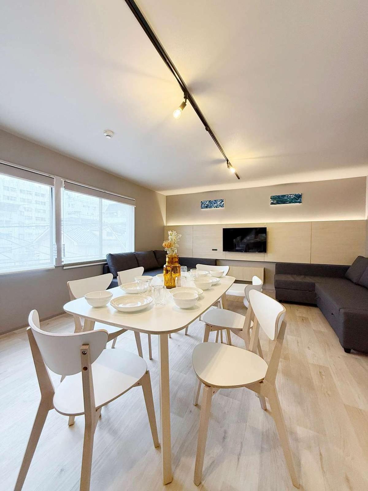 Reno Bld - Modern 2-story Near Peace Park Sleeps 10 *