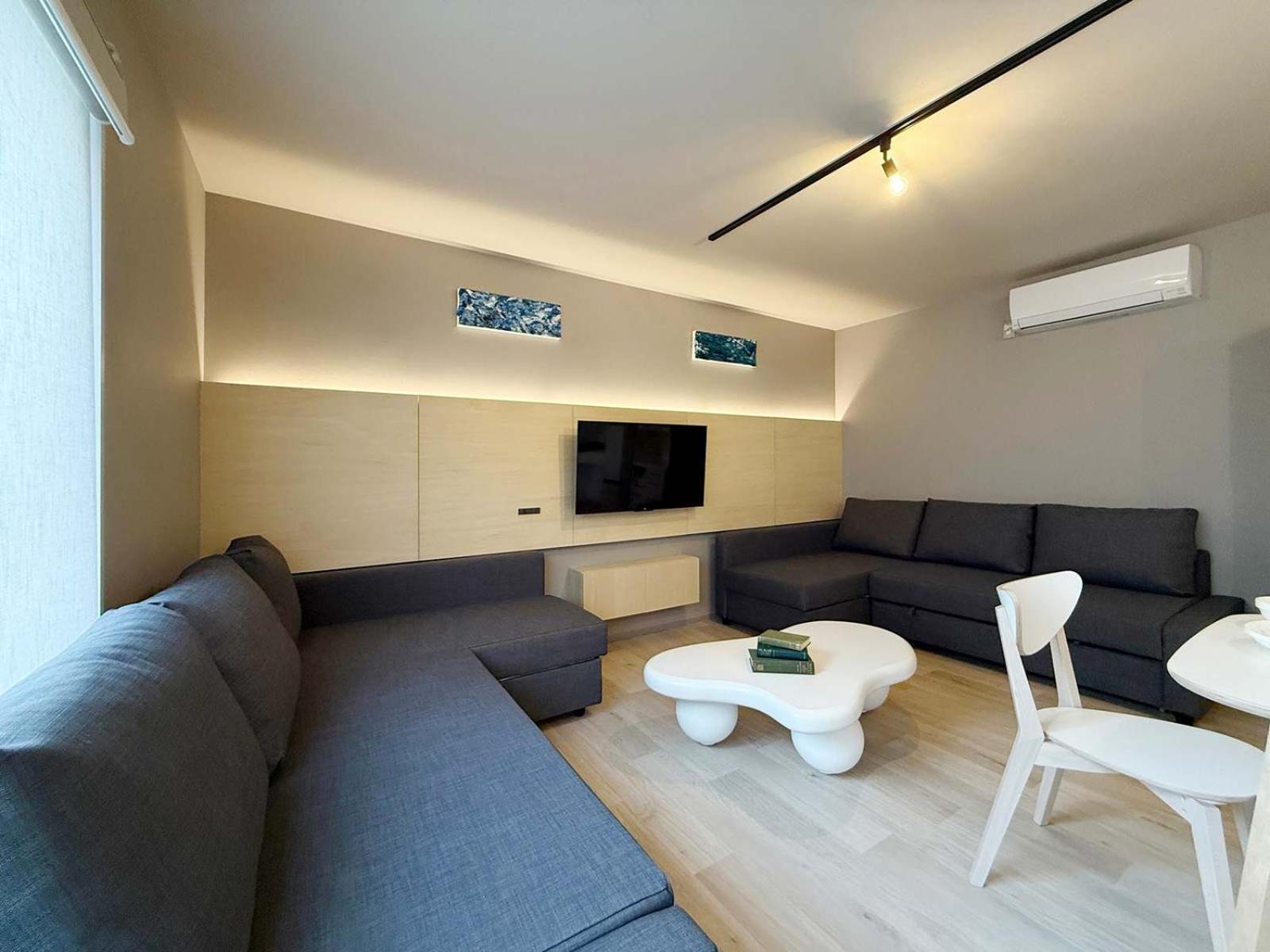 Reno Bld - Modern 2-story Near Peace Park Sleeps 10 Hiroshima